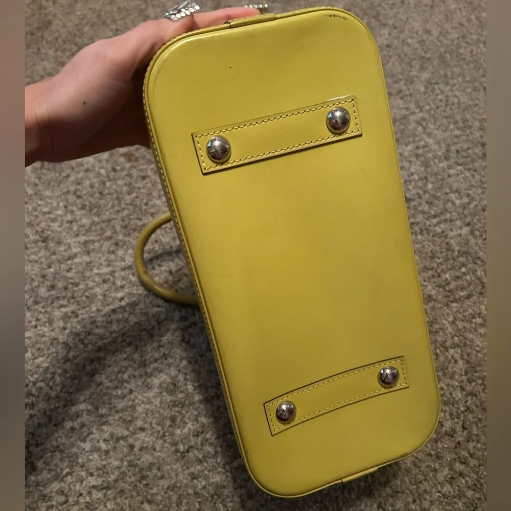 Yellow Authentic Lv Women's Handbag - Picture 10 of 13